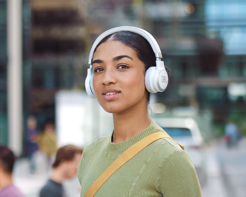 JBL Tune 670NC Headphones